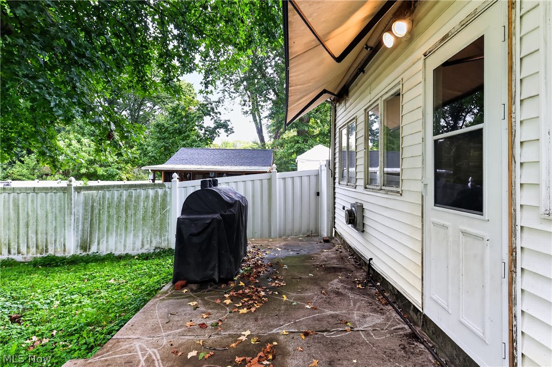 4345 Stoneybrook Drive SE Warren OH 44484