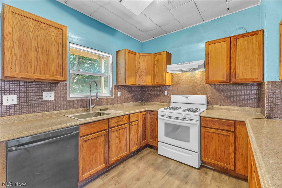 104 High Street Lodi OH 44254