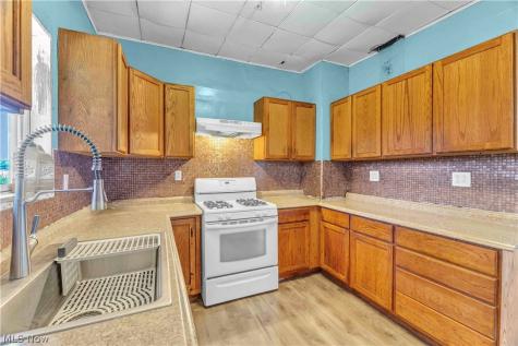 104 High Street Lodi OH 44254