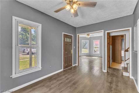 104 High Street Lodi OH 44254