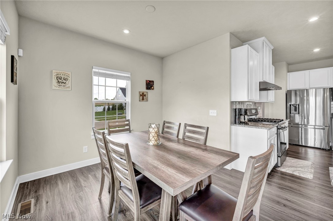 7203 Stonegate Circle NE Canton OH 44721
