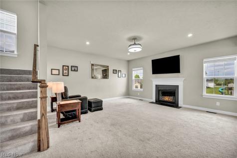 7203 Stonegate Circle NE Canton OH 44721