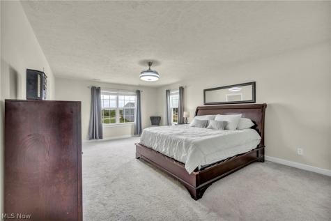 7203 Stonegate Circle NE Canton OH 44721