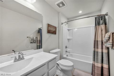 7203 Stonegate Circle NE Canton OH 44721