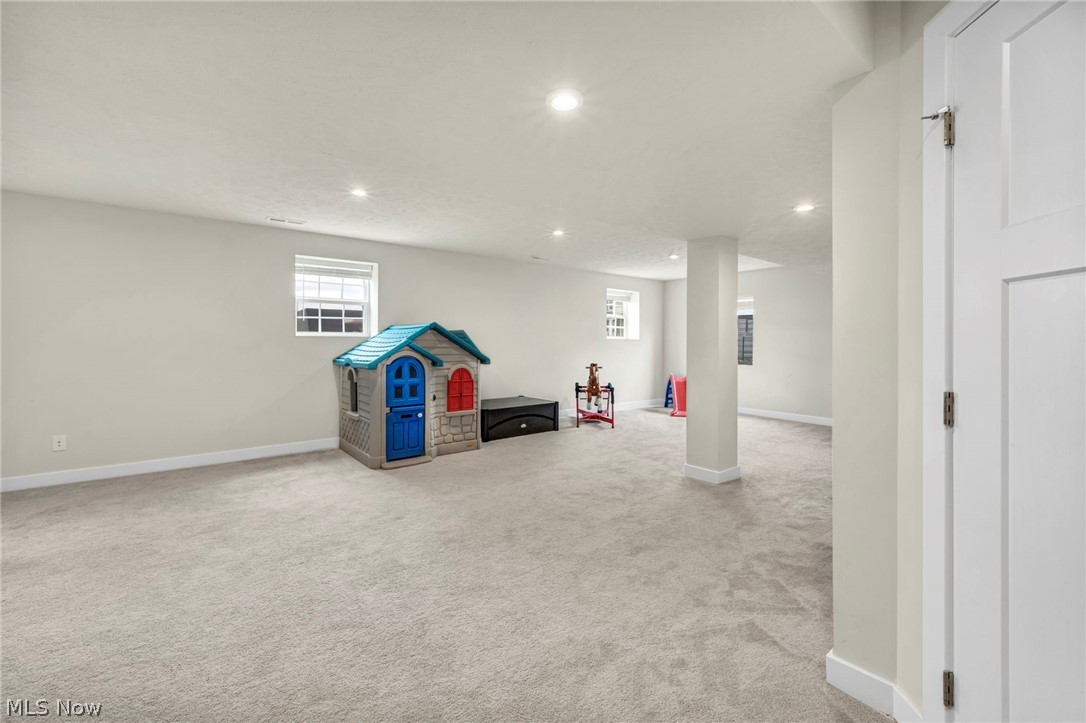 7203 Stonegate Circle NE Canton OH 44721