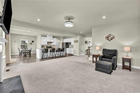 7203 Stonegate Circle NE Canton OH 44721
