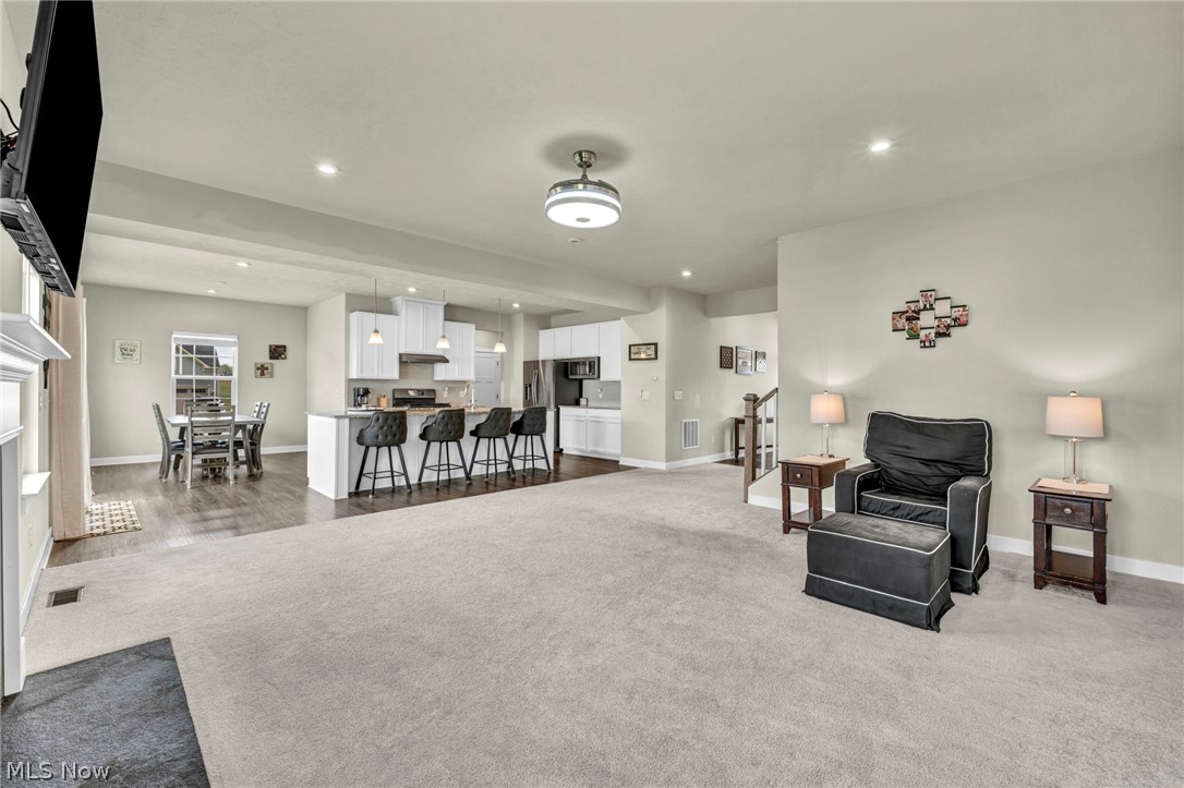 7203 Stonegate Circle NE Canton OH 44721