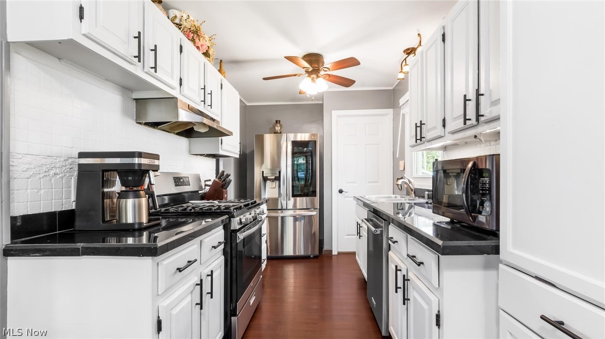 821 Stewart Avenue Cambridge OH 43725