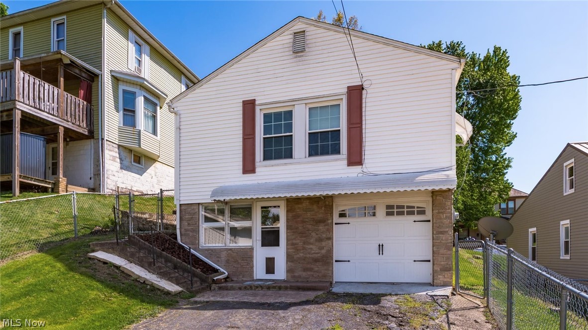 821 Stewart Avenue Cambridge OH 43725