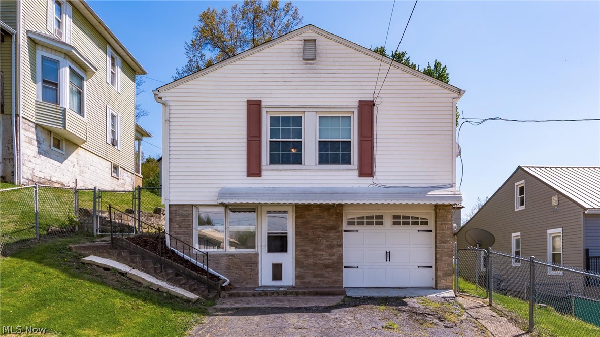 821 Stewart Avenue Cambridge OH 43725