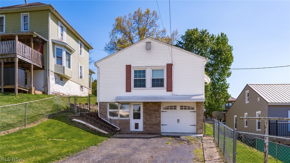 821 Stewart Avenue Cambridge OH 43725