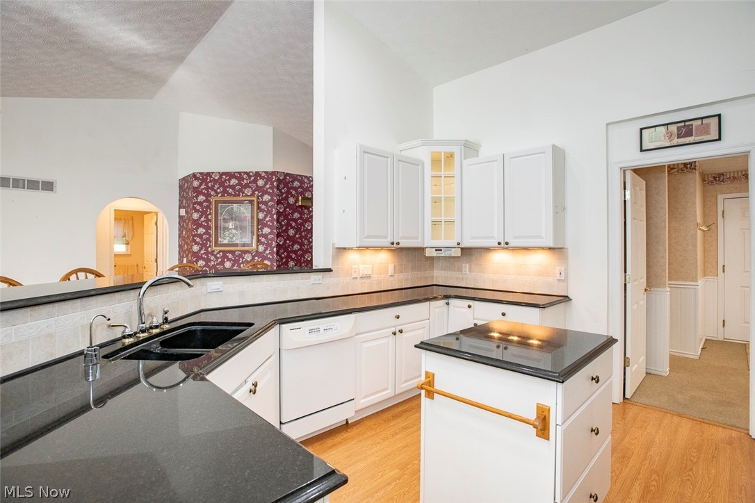 4526 Center Road Brunswick OH 44212