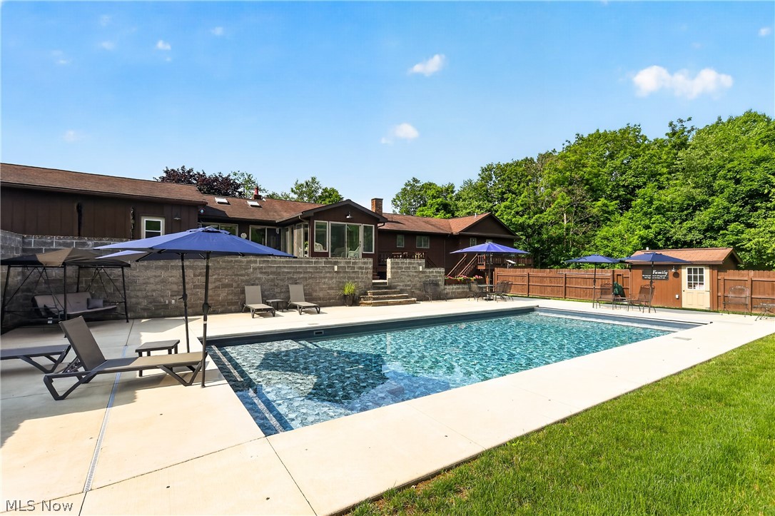38816 Longs Crossing Road Leetonia OH 44431