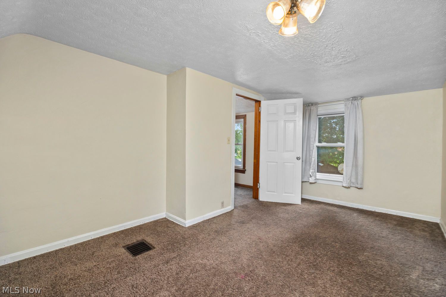 5459 Ridgewood Street Lorain OH 44055