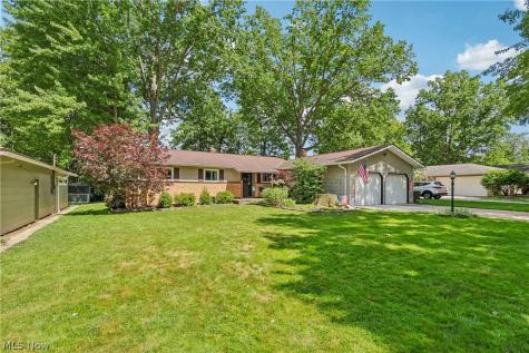 10249 Fairtree Drive Strongsville OH 44149
