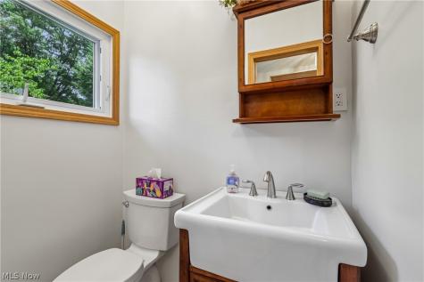 10249 Fairtree Drive Strongsville OH 44149