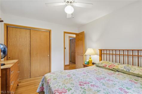 10249 Fairtree Drive Strongsville OH 44149