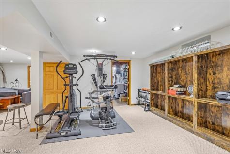 10249 Fairtree Drive Strongsville OH 44149