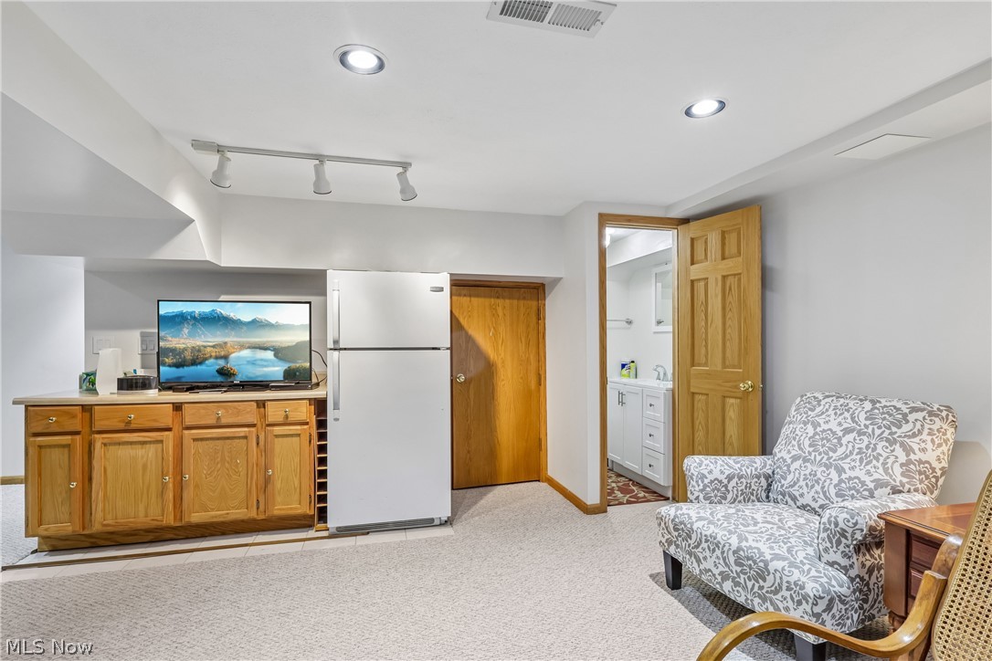 10249 Fairtree Drive Strongsville OH 44149