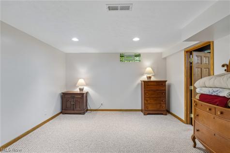 10249 Fairtree Drive Strongsville OH 44149