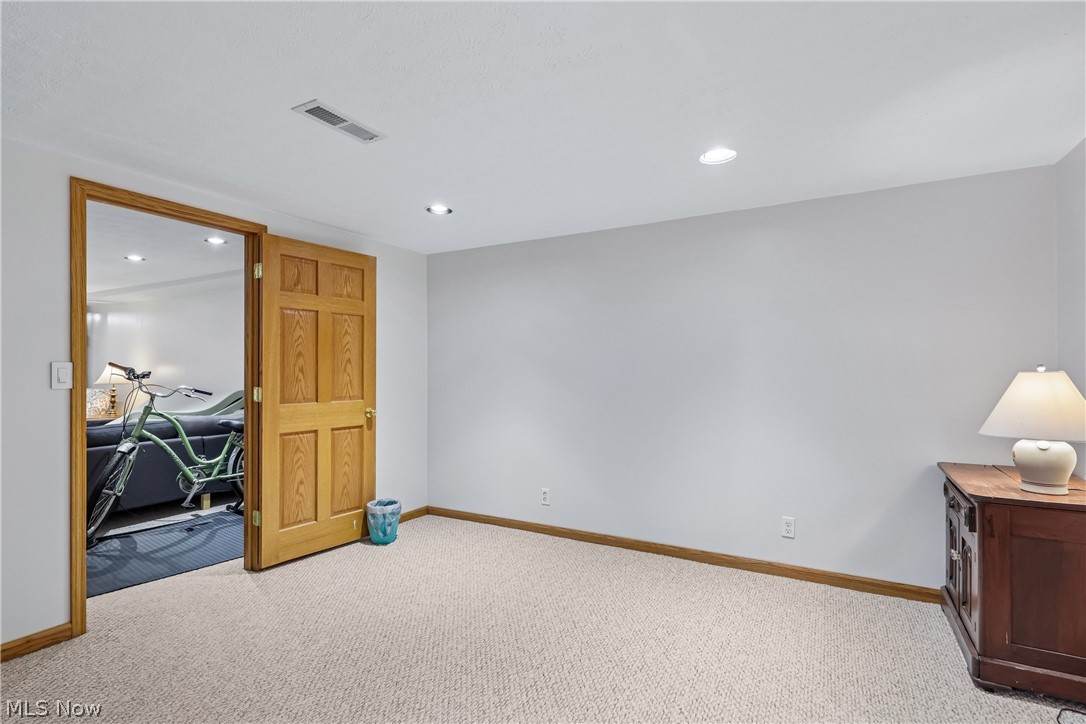 10249 Fairtree Drive Strongsville OH 44149