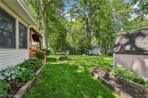 10249 Fairtree Drive Strongsville OH 44149