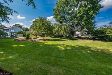 1431 Springhaven Circle NE Massillon OH 44646