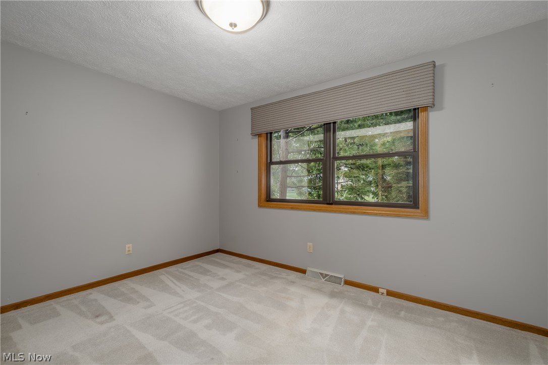 1431 Springhaven Circle NE Massillon OH 44646
