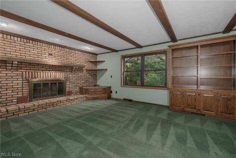 1431 Springhaven Circle NE Massillon OH 44646