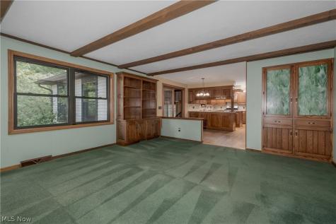 1431 Springhaven Circle NE Massillon OH 44646