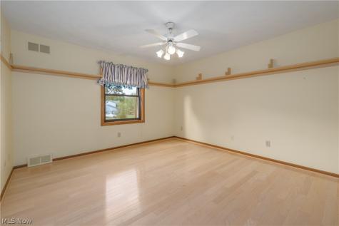 1431 Springhaven Circle NE Massillon OH 44646