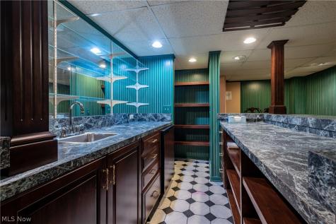 1431 Springhaven Circle NE Massillon OH 44646