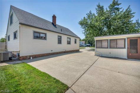 3929 E 365th Street Willoughby OH 44094