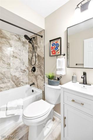 8768 Parkdale Drive North Royalton OH 44133