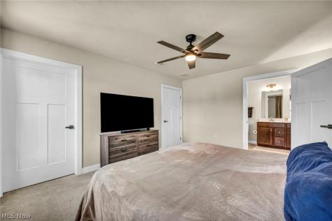 3758 Bradley Road Norton OH 44202