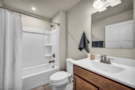 3758 Bradley Road Norton OH 44202