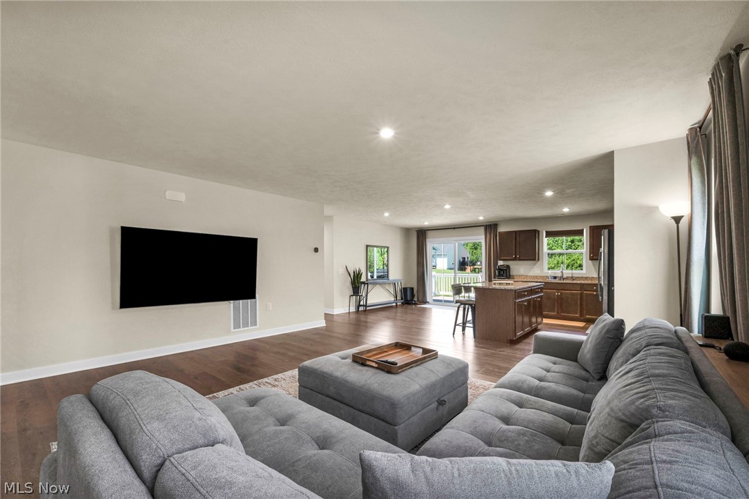 3758 Bradley Road Norton OH 44202