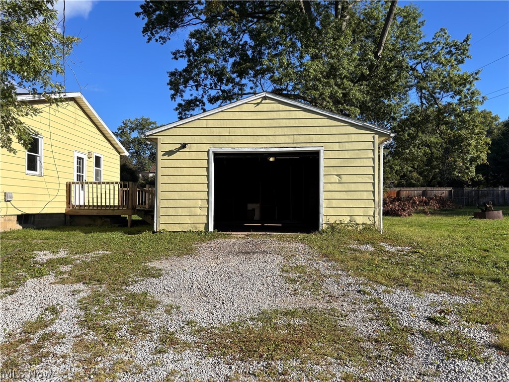 285 W Magnet Street Akron OH 44319