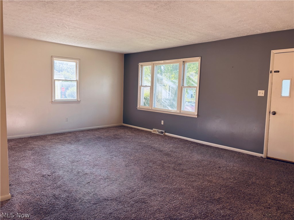 285 W Magnet Street Akron OH 44319