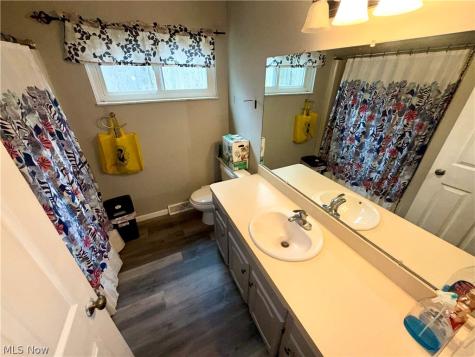 6186 Wild Oak Drive North Olmsted OH 44070