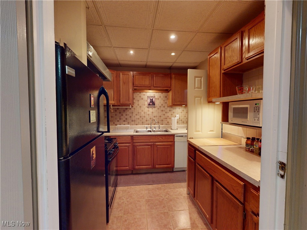 1142 Tote Road Rock Creek OH 44084