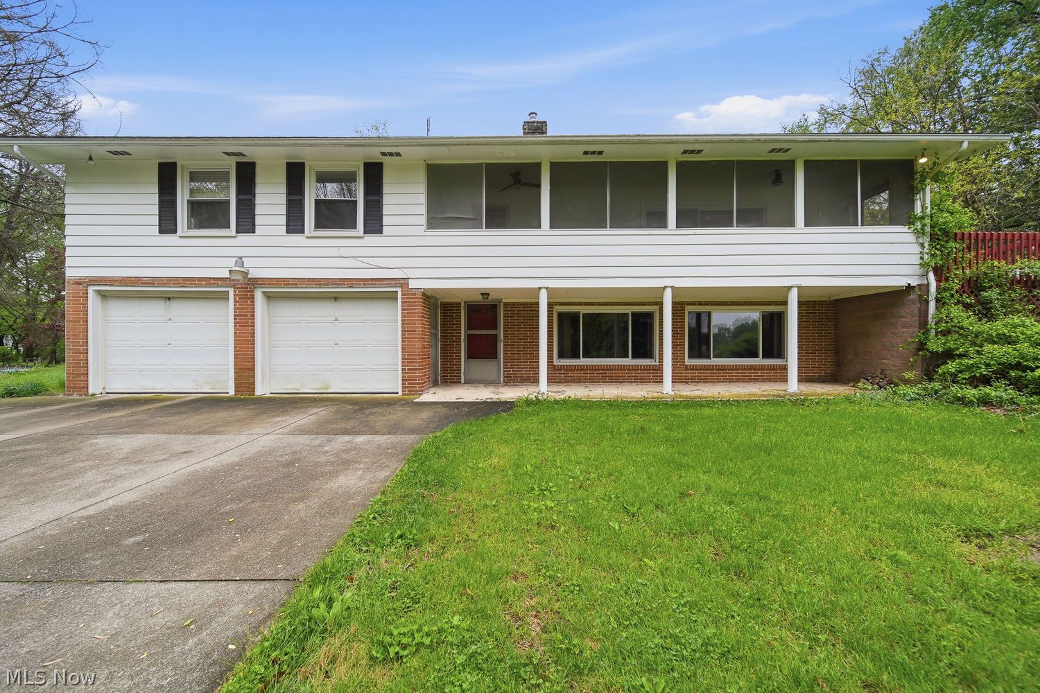 1556 Koons Road North Canton OH 44720