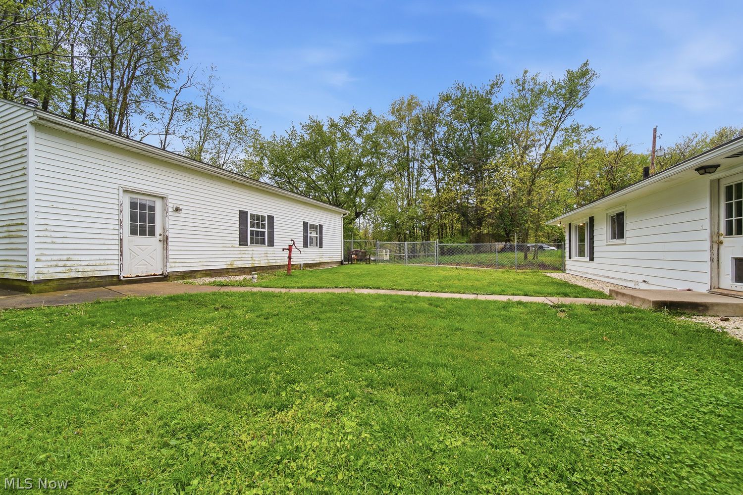 1556 Koons Road North Canton OH 44720