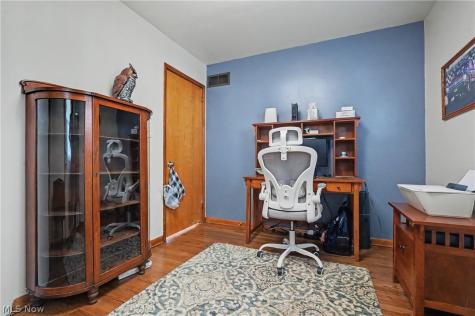 806 Tallkron Drive Akron OH 44305