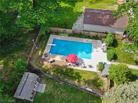 806 Tallkron Drive Akron OH 44305