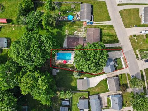 806 Tallkron Drive Akron OH 44305