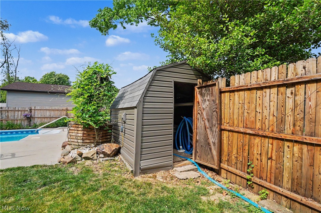 806 Tallkron Drive Akron OH 44305