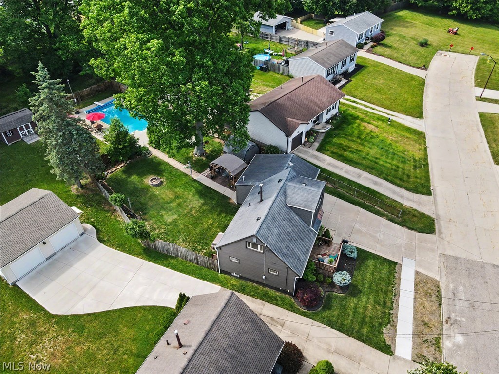 806 Tallkron Drive Akron OH 44305