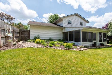 4611 Basswood Oval Brunswick OH 44212