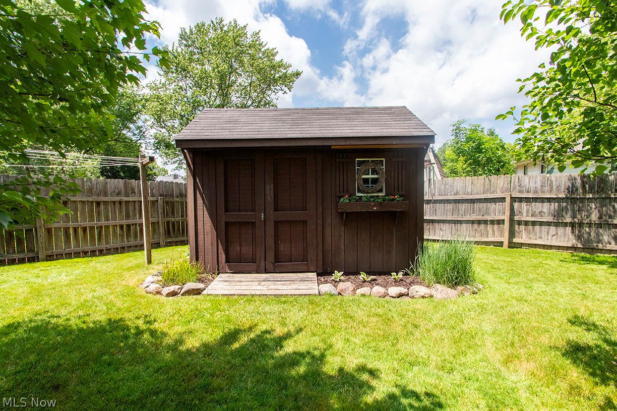 4611 Basswood Oval Brunswick OH 44212
